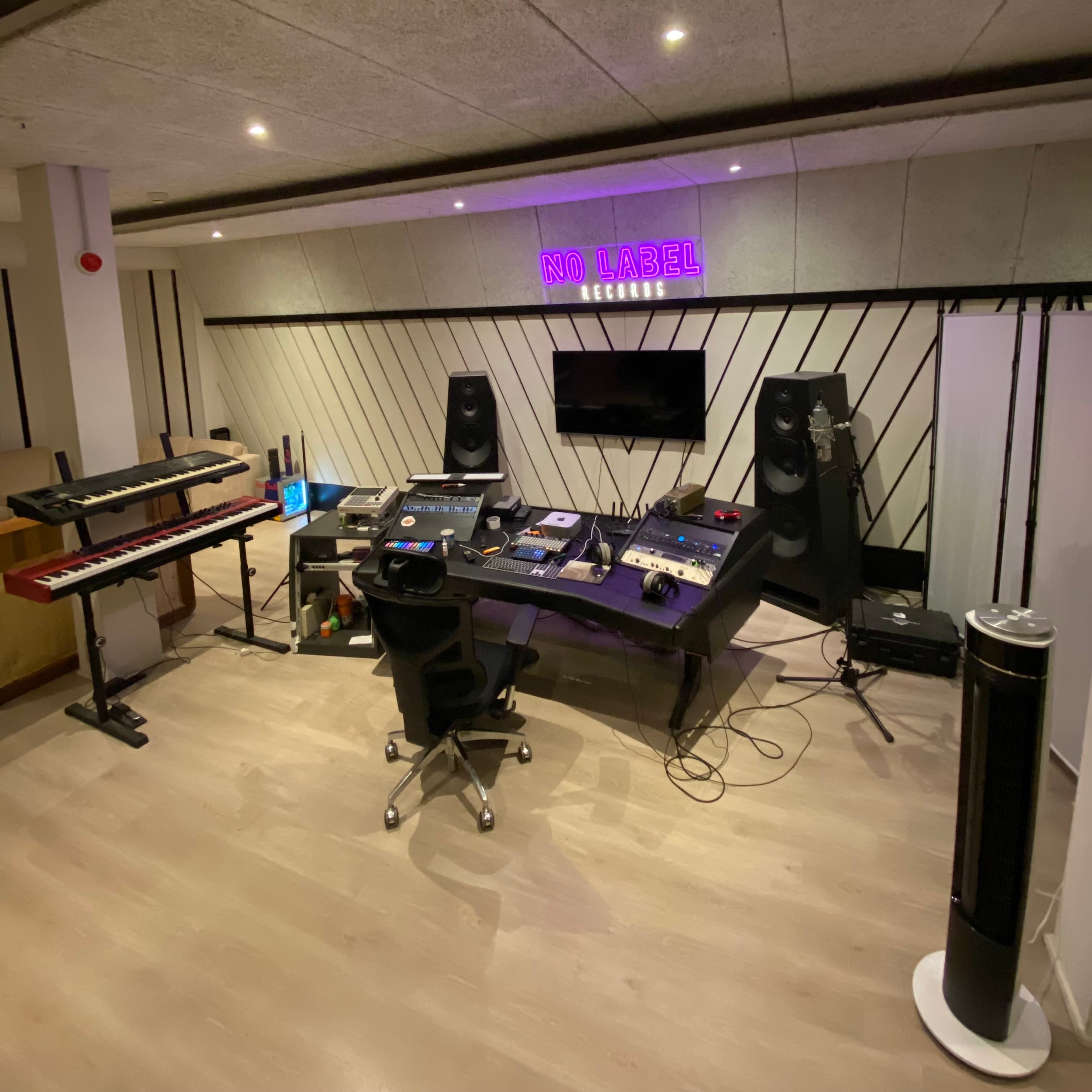 Creative workspace in Studio One.